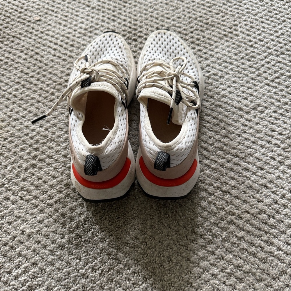 Sorel Kinetic Impact Perforated Lace-Up Sneakers US 7 - Picture 4 of 4